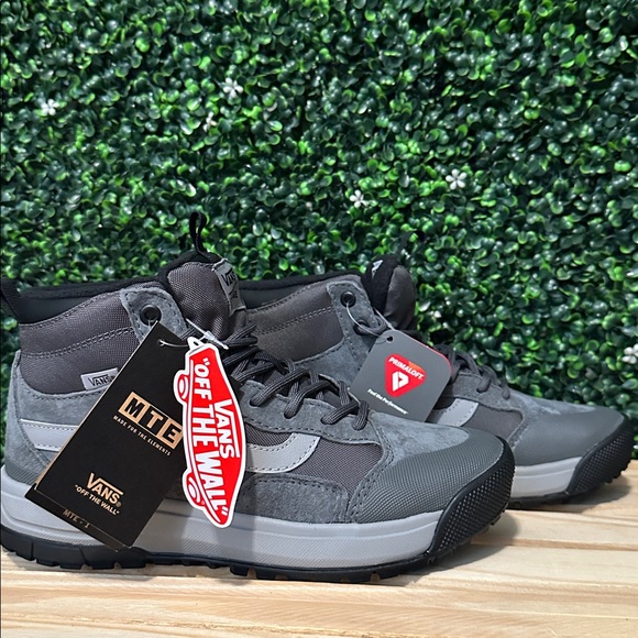 Vans Ultrarange Exo HI MTE-1 Shoes - Picture 7 of 7